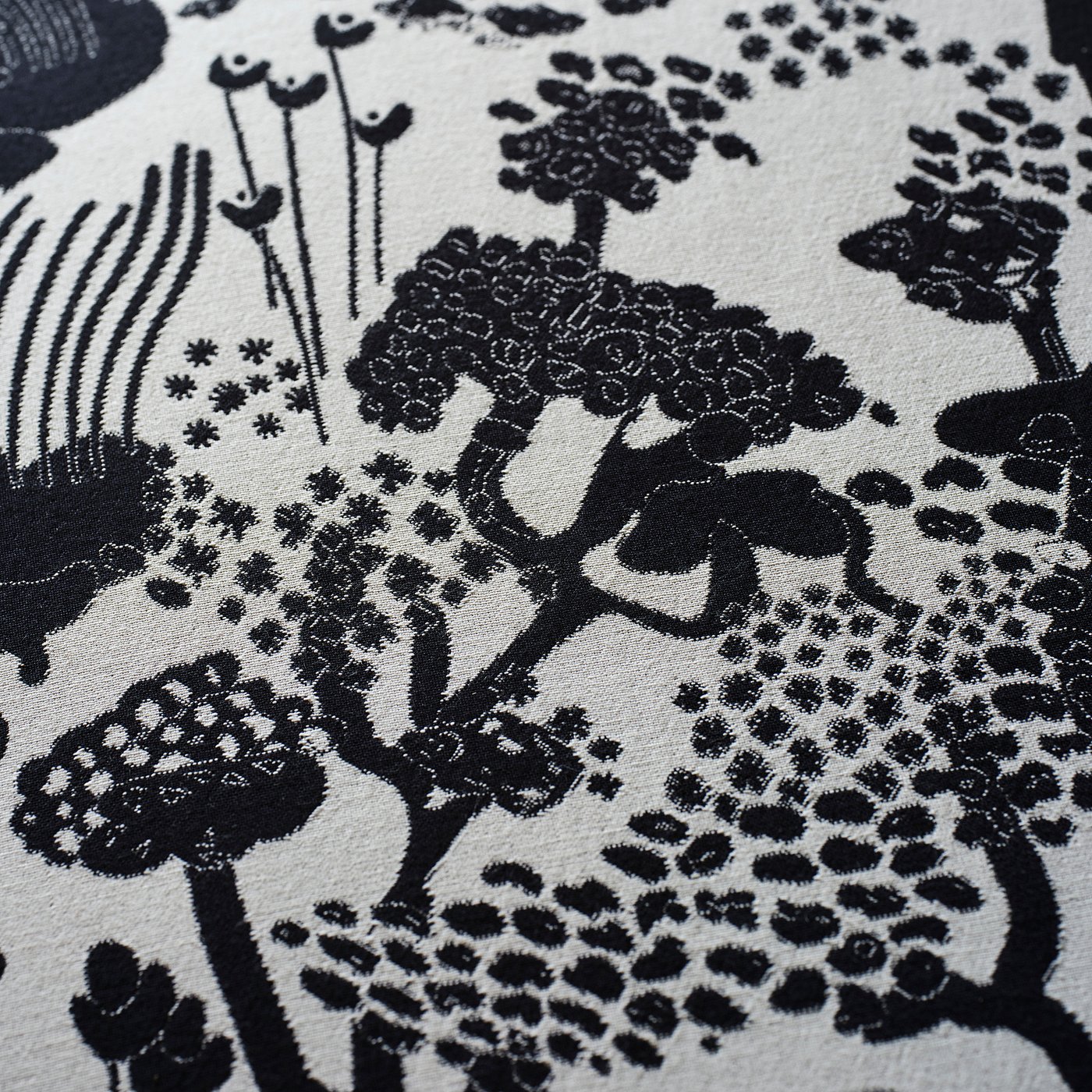 STOCKHOLM 2025 pouffe, black/white - IKEA