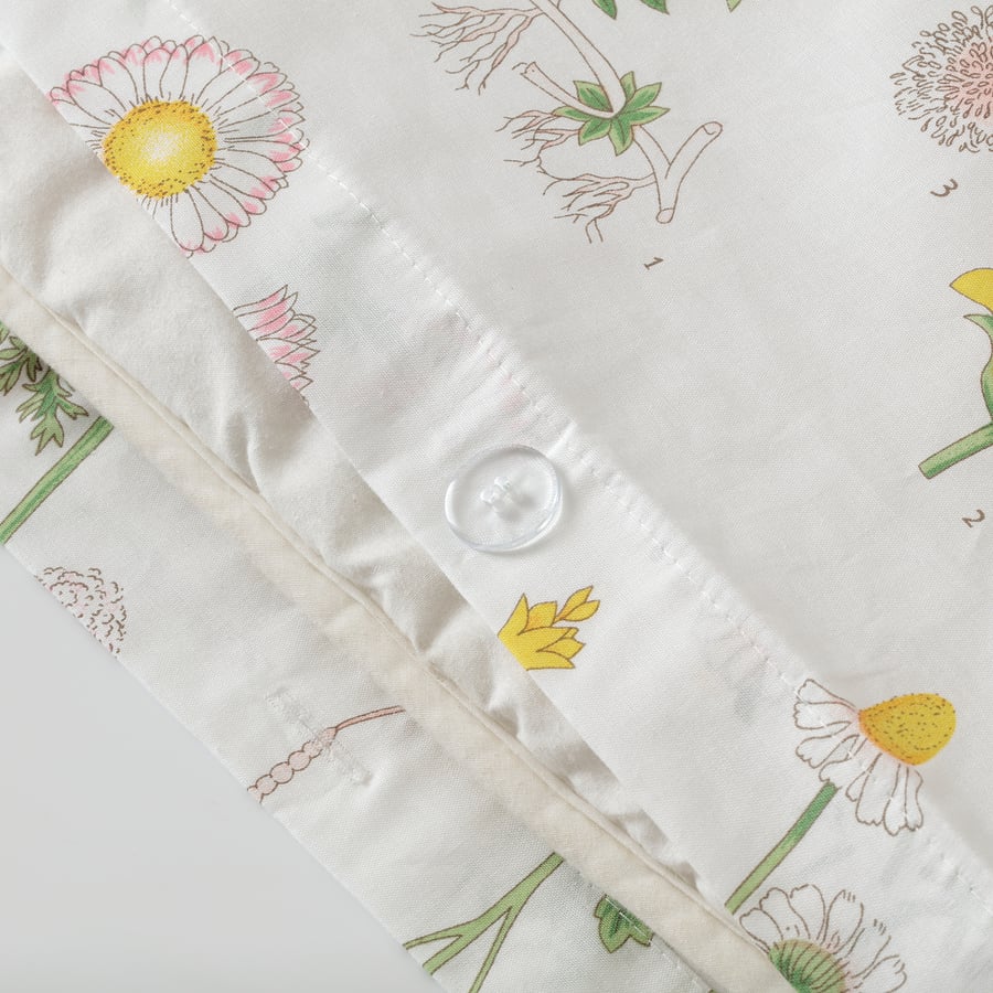 STRANDKRYPA duvet cover and 2 pillowcases, floral patterned/white