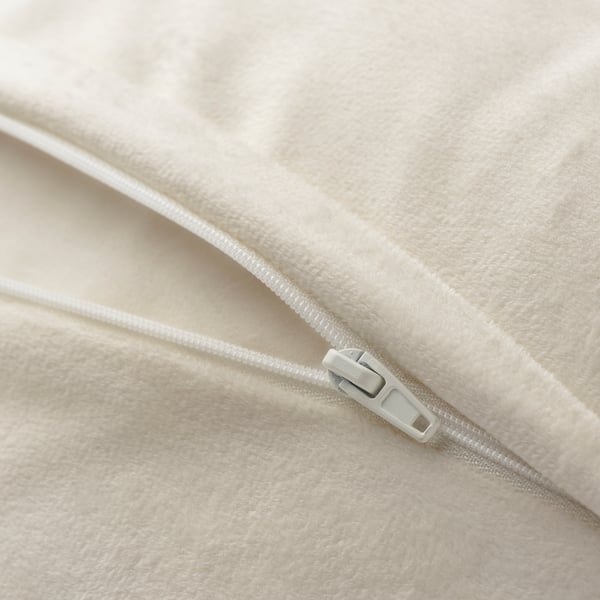 Zippered soft cushion cover, made from recycled polyester.