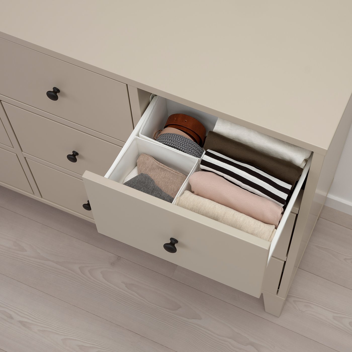 IKEA BRYGGJA ブリュッグヤ チェスト グレー 収納棚 リビング IKEA