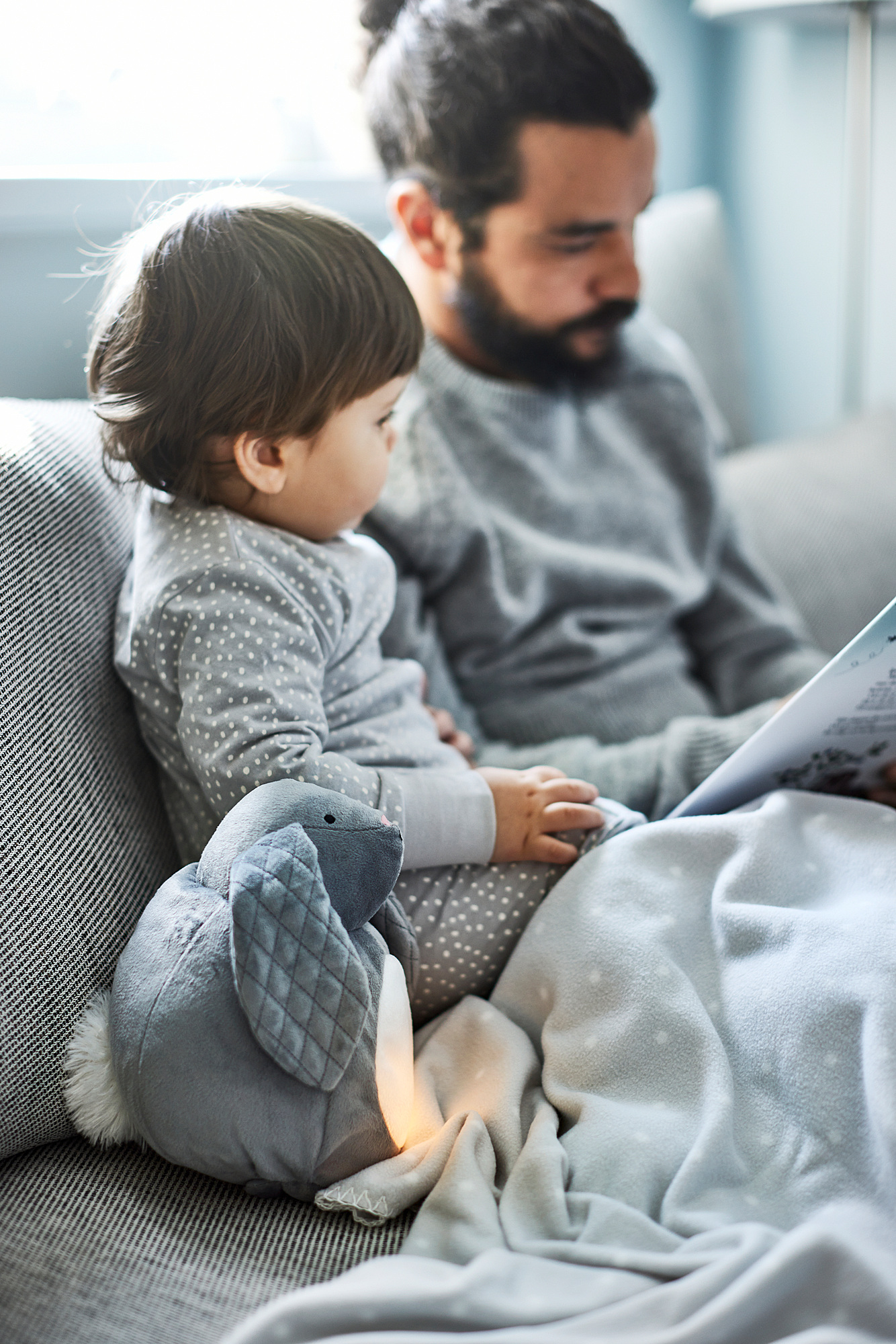 Pekhult ペクフルト ソフトトイ Ledナイトライト付き グレー ウサギ 電池式 19 Cm Ikea