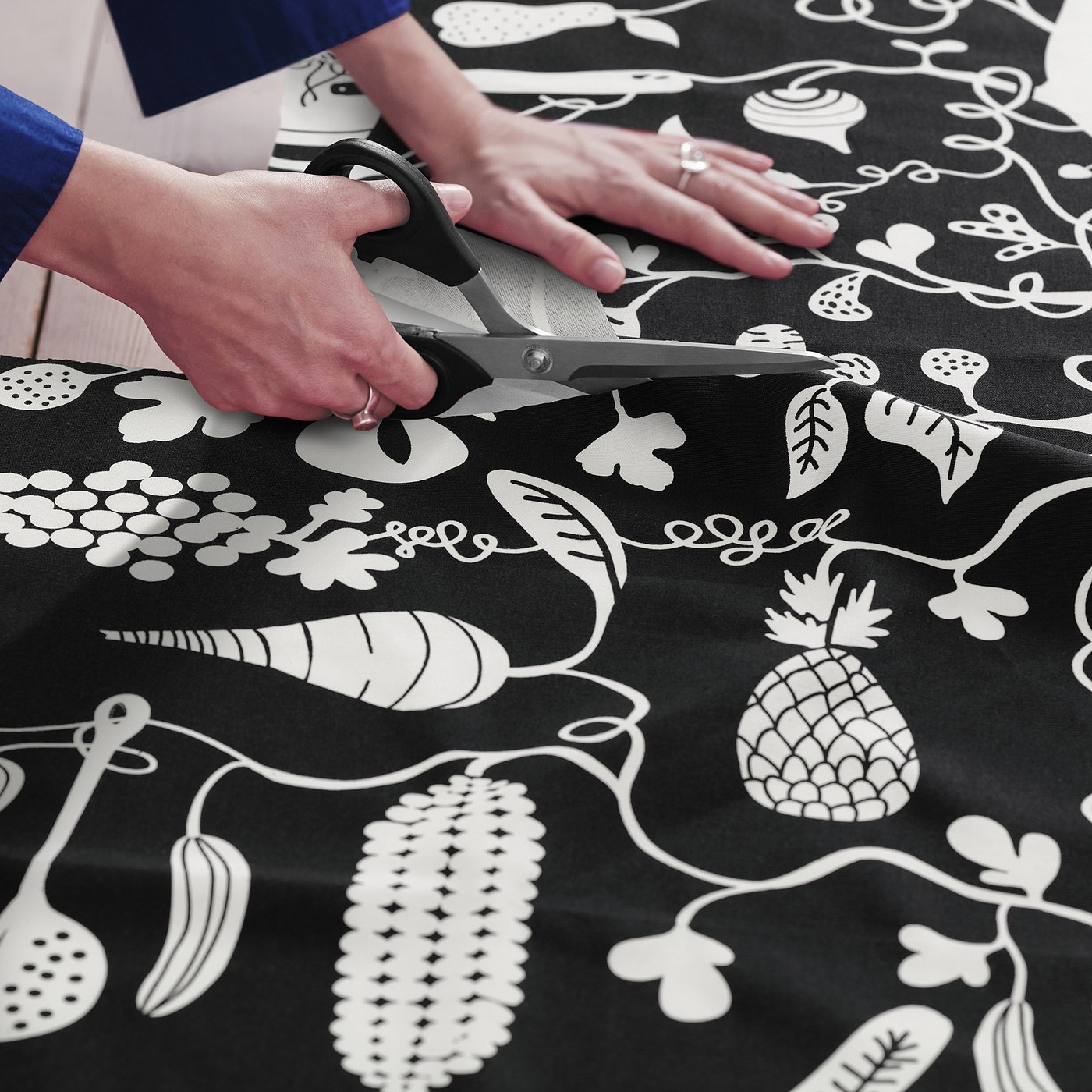 PIPDÅN ピープドーン カットクロス, ブラック/ホワイト, 150x300 cm - IKEA