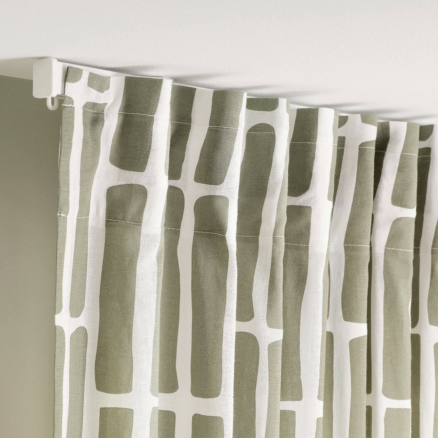 ᖴrancfranc　カーテン　1組　シルバーの孔雀の羽柄　模様替え ᖴrancfranc カーテン 1組 シルバーの孔雀の羽柄 模様替え