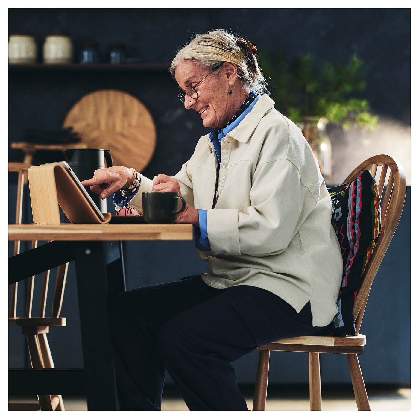 手渡し限定　IKEA SKOGSTA スコグスタ　ダイニングテーブル　235㎝ SKOGSTA スコグスタ テーブル, アカシア材, 235x100 cm - IKEA