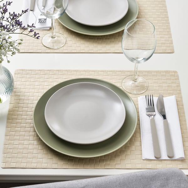 FÄRGKLAR Side plate, matt light grey, 20 cm