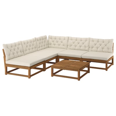Llevanmueble NÄMMARÖ outdoor set: 4-piece, beige, acacia wood, l-shaped sectional, comfy cushions.