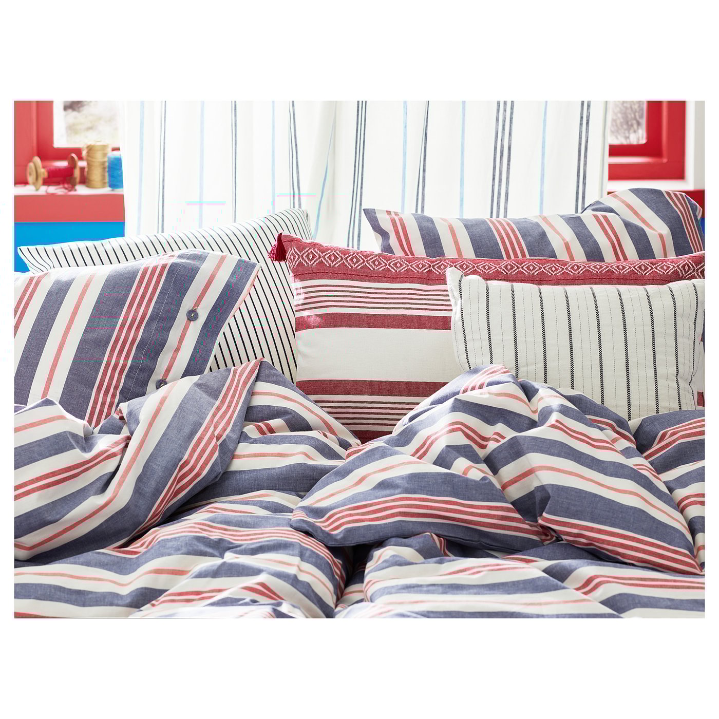 red striped pillow cases