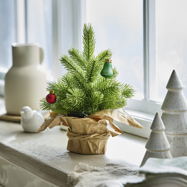 VINTERFINT Artificial potted plant, in/outdoor Christmas tree/green, 26 cm
