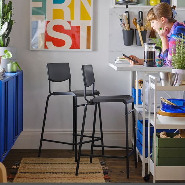 STIG كرسي مرتفع مع مسند ظهر