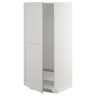 White METOD kitchen cabinet with grey interior and adjustable shelf.