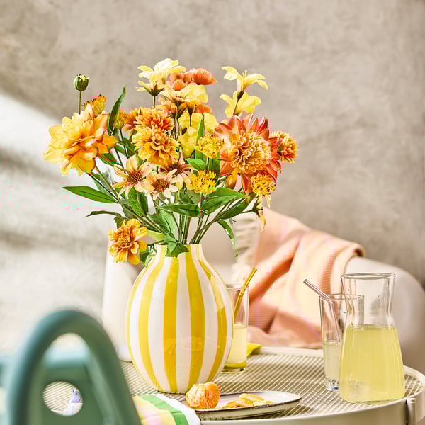 SMYCKA Artificial bouquet, in/outdoor/orange, 60 cm