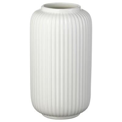 A white STILREN ceramic vase with vertical ridges, made of stoneware, standing alone on a plain background.