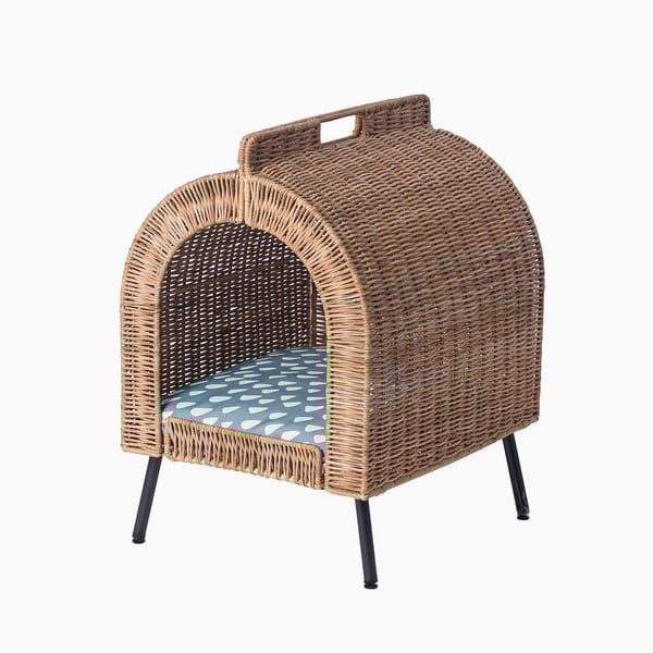 Wicker cat house with cushion, carry handle for easy moving, ideal indoor pet den.