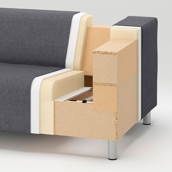 Putų sekcijos sofa su metalinėmis kojomis.