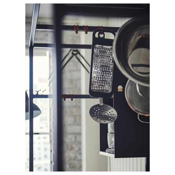 Органайзер для кухонного инвентаря подвесной черный, красные крючки; терка, ложка отдыха.