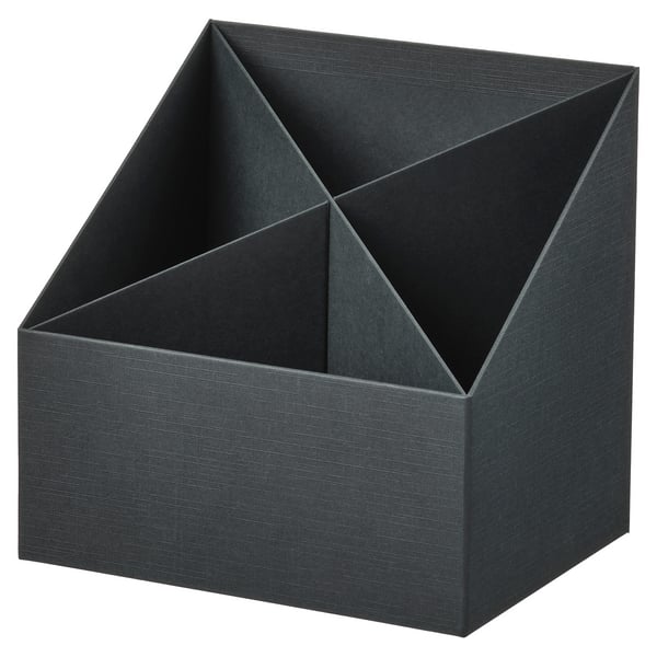Органайзер FJÄDERHARV Cube, темно-серого цвета, изготовленный из переработанного картона, с четырьмя отделениями для хранения на столе.