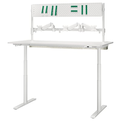 MÅLOMRÅDE white gaming desk with adjustable monitor arms, pegboard, and sit/stand feature.