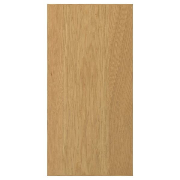 Depicts a SINARP oak veneer door with a solid oak edge, finished with a clear lacquer.
