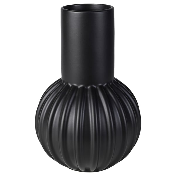 Black SKOGSTUNDRA vase, ribbed design, smooth top, stoneware.