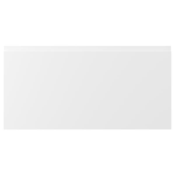 VOXTORP: white, modern kitchen cabinet with integrated handles, smooth matte surface.
