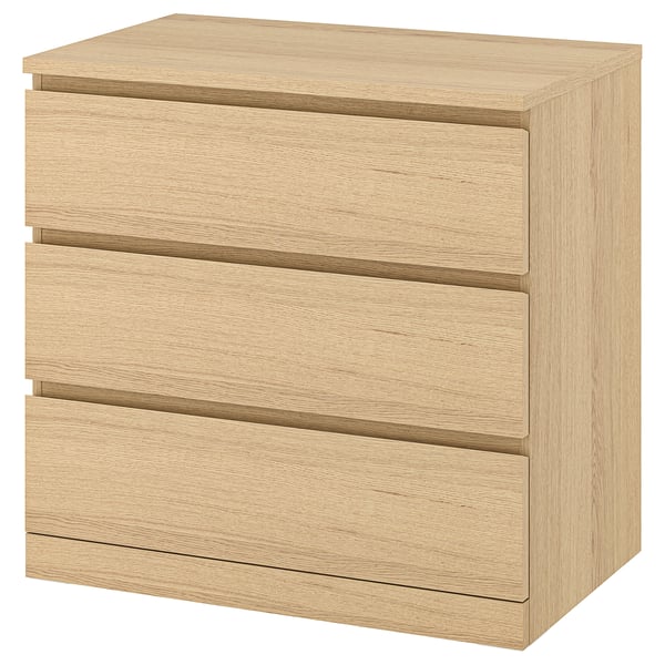 MALM kumode ozolkoka finierī ar trim vienmērīgiem atvilktnēm.