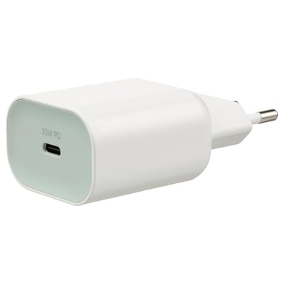 Balts USB-C lādētājs, mazs, pārnēsājams, 30W, ar USB-C portu, izgatavots no polikarbonāta plastmasas.