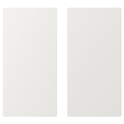 Divi balti taisnstūrveida paneļi blakus, minimālisma dizains, gludas malas.
