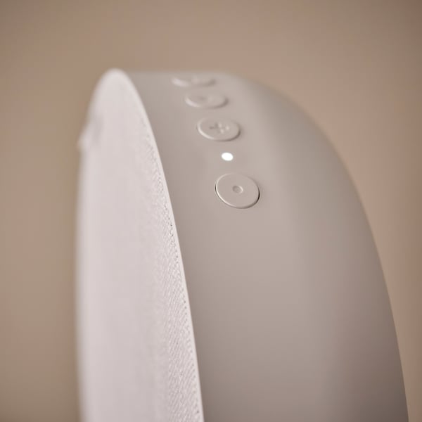 SOLSKYDD Pārnēsājams Bluetooth skaļrunis, baltā krāsā, 19 cm