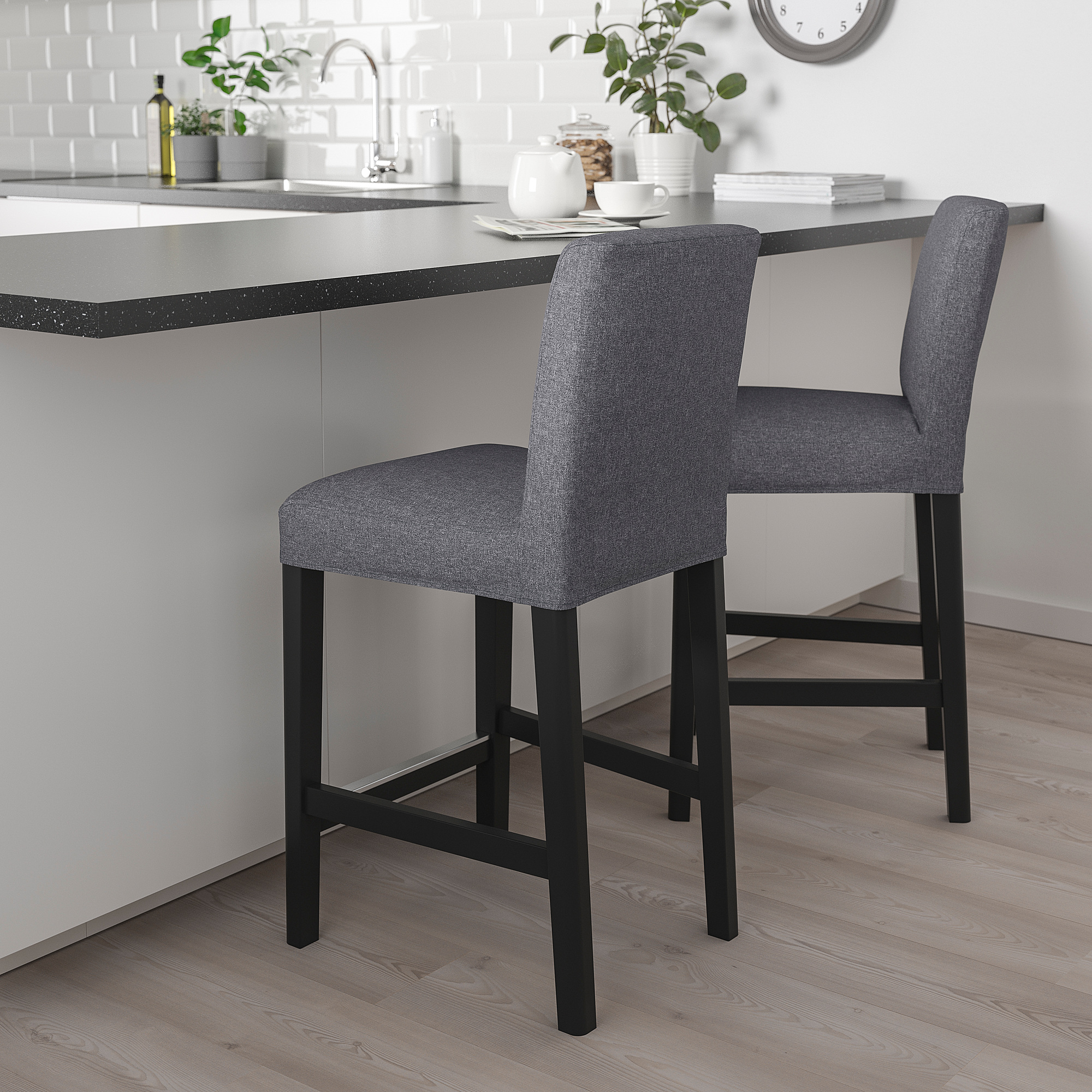 BERGMUND Bar stool with backrest, counter height black/Gunnared medium grey, 62 cm