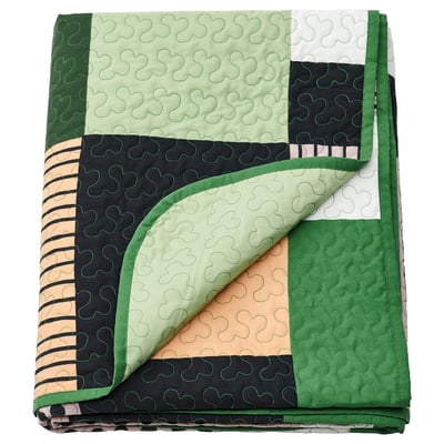 TALLSVÄRMARE quilt, green patches, soft recycled polyester, multicoloured.