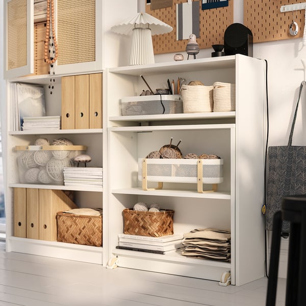 BILLY / HÖGADAL Comb biblio avec table rabattable, blanc/bambou tressé, 160x202 cm