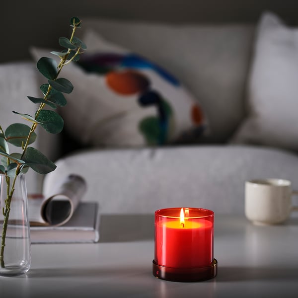DVÄRGHÖK Bougie parfumée pot verre couvercle, fleur de citronnier rouge orange/brun jaune, 50 hr