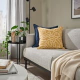 GULDFLY Housse de coussin, jaune foncé/blanc cassé, 50x50 cm