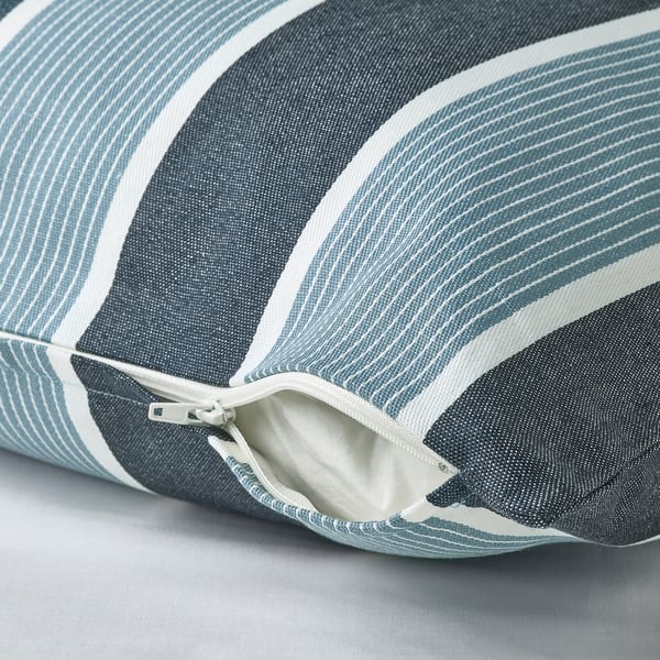 KORALLBUSKE Housse de coussin, bleu foncé bleu clair/motif rayé, 50x50 cm