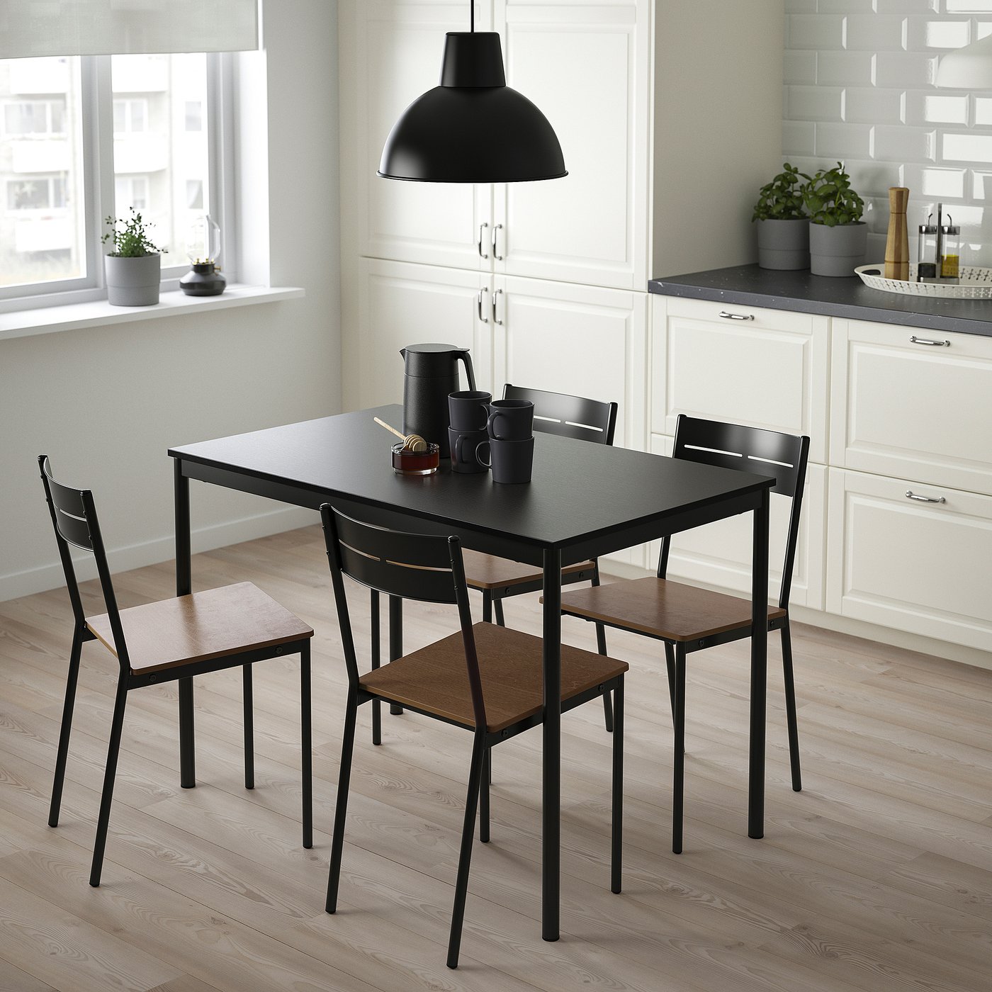 SANDSBERG / SANDSBERG Table et 4 chaises, noir/noir, 110x67 cm