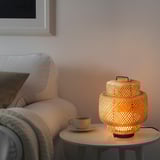 SINNERLIG Lampe de table à LED, bambou/fait main intensité lumineuse réglable