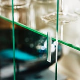 STOCKHOLM 2025 Vitrine, plaqué chêne, 100x40x86 cm