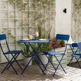 SUNDSÖ Table, bleu foncé extérieur, 65x65 cm