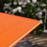 SUNDSÖ Table, orange vif extérieur, 65x65 cm