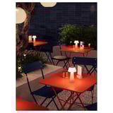 SUNDSÖ Table, orange vif extérieur, 65x65 cm