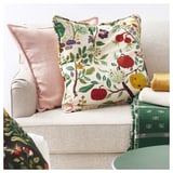 VILDPERSILJA Housse de coussin, blanc multicolore/motif floral, 50x50 cm