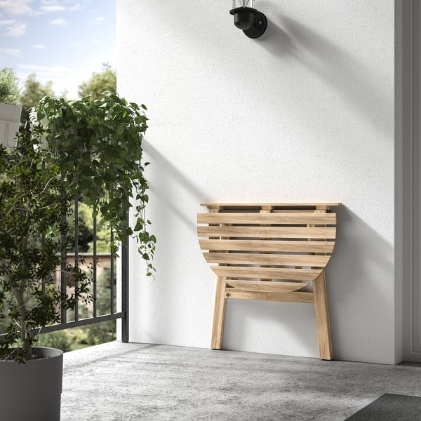 ASKHOLMEN Table for wall+1 fold chr, outdoor, acacia/Kuddarna light grey-beige, 70 70x44x44 cm
