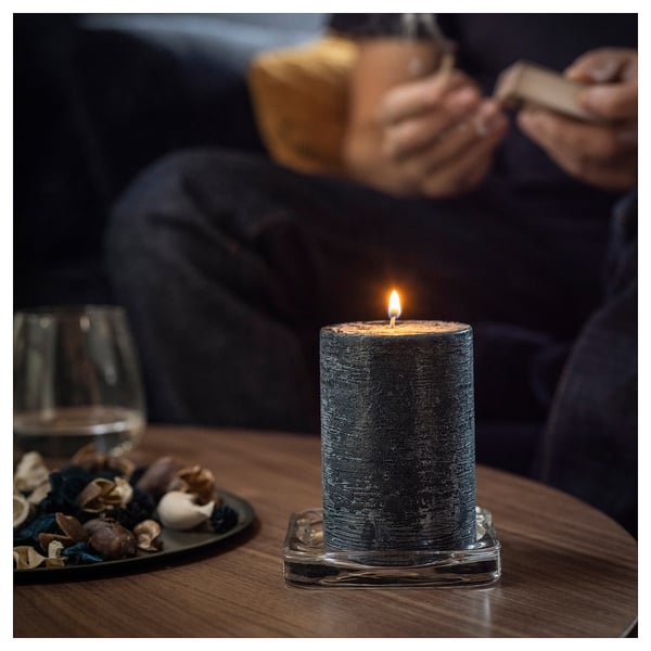 FRUKTSKOG Scented pillar candle, Vetiver & geranium/black-turquoise, 30 hr