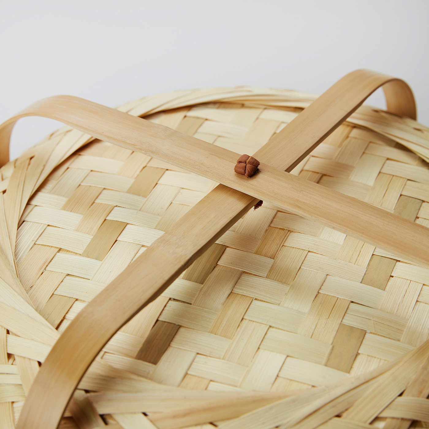 basket floor lamp