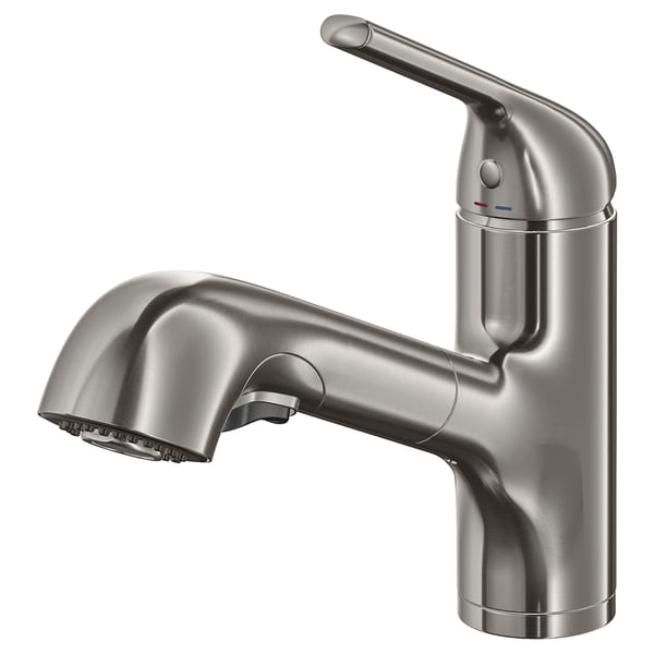 Silver kitchen tap MACKSJÖN with pull-out spray.