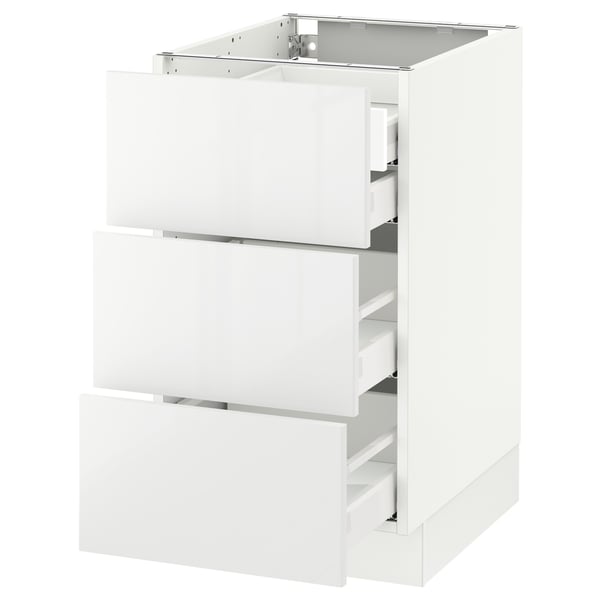 SEKTION white gloss kitchen cabinet with three drawers.