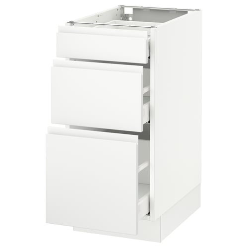 SEKTION white kitchen cabinet with soft-close drawers.