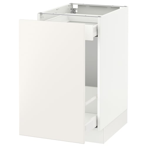 SEKTION kitchen cabinet in white. Modern, rectangular shape with smooth finish.