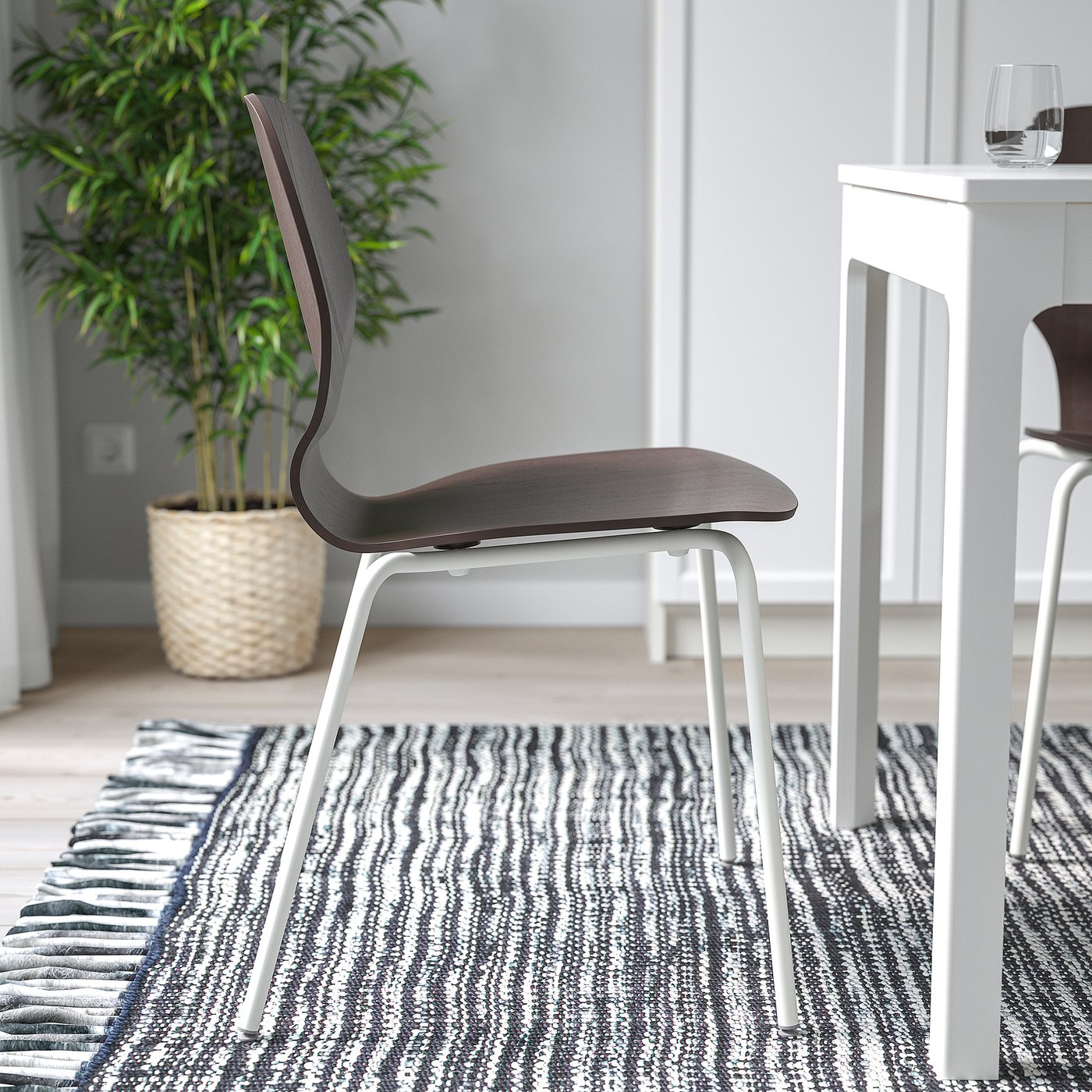 SIGTRYGG chair, dark brown/Sefast white - IKEA