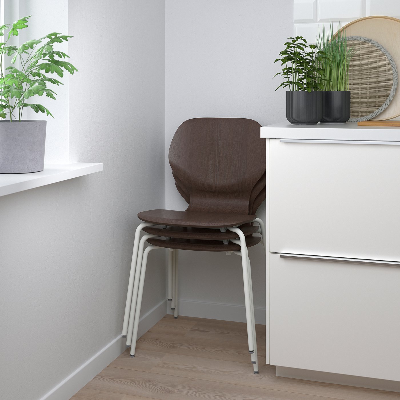 イケアIKEA SIGTRYGG（シグトリグ）　ダイニングチェア　椅子 SIGTRYGG chair, dark brown/Sefast white - IKEA